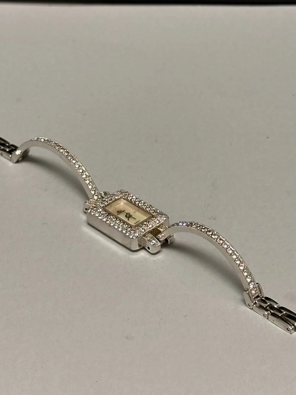 Cenere Rhinestone Watch Women Silver Tone Skinny Band Bangle New Battery 6.25